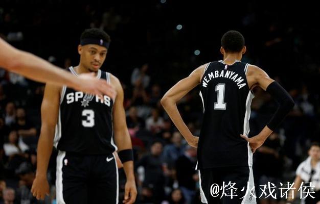 詹姆斯休战浓眉砍30+11 湖人狂胜开拓者终结3连败